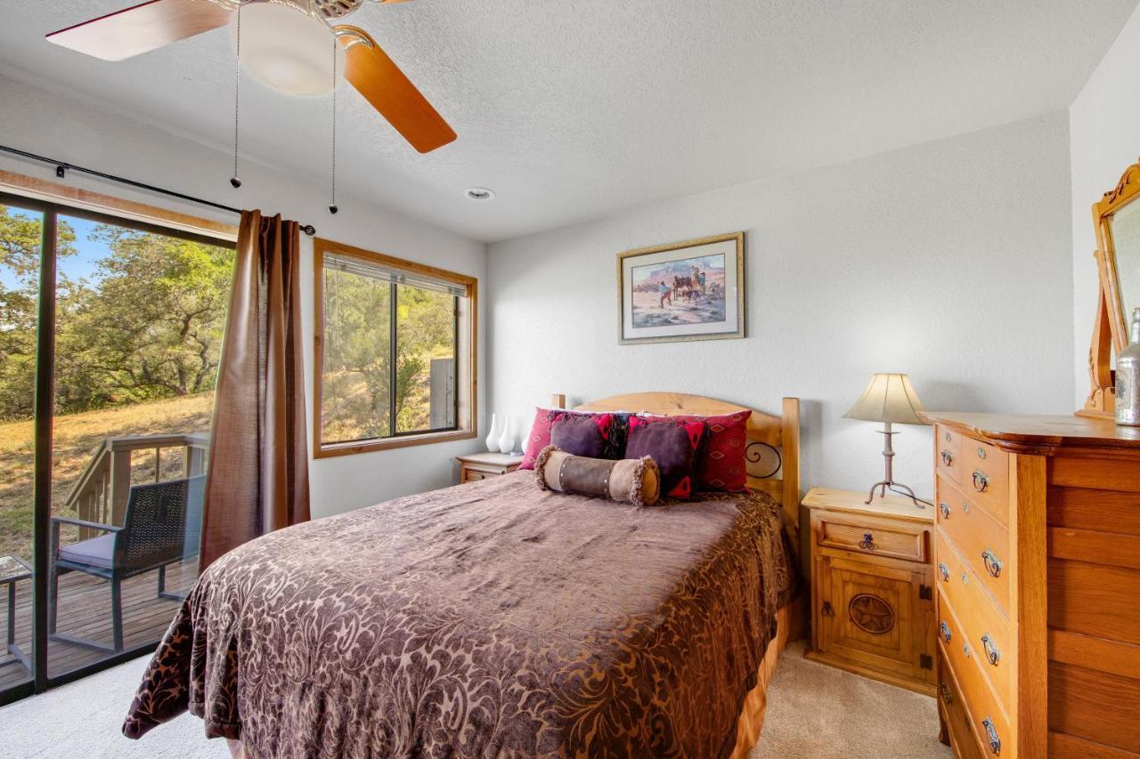 Spicewood Treehouse Βίλα Εξωτερικό φωτογραφία