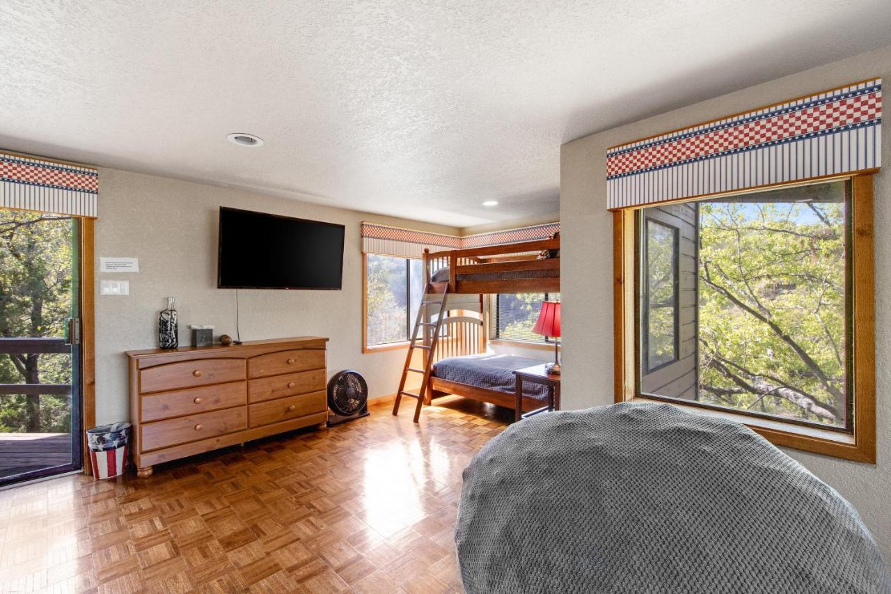 Spicewood Treehouse Βίλα Εξωτερικό φωτογραφία